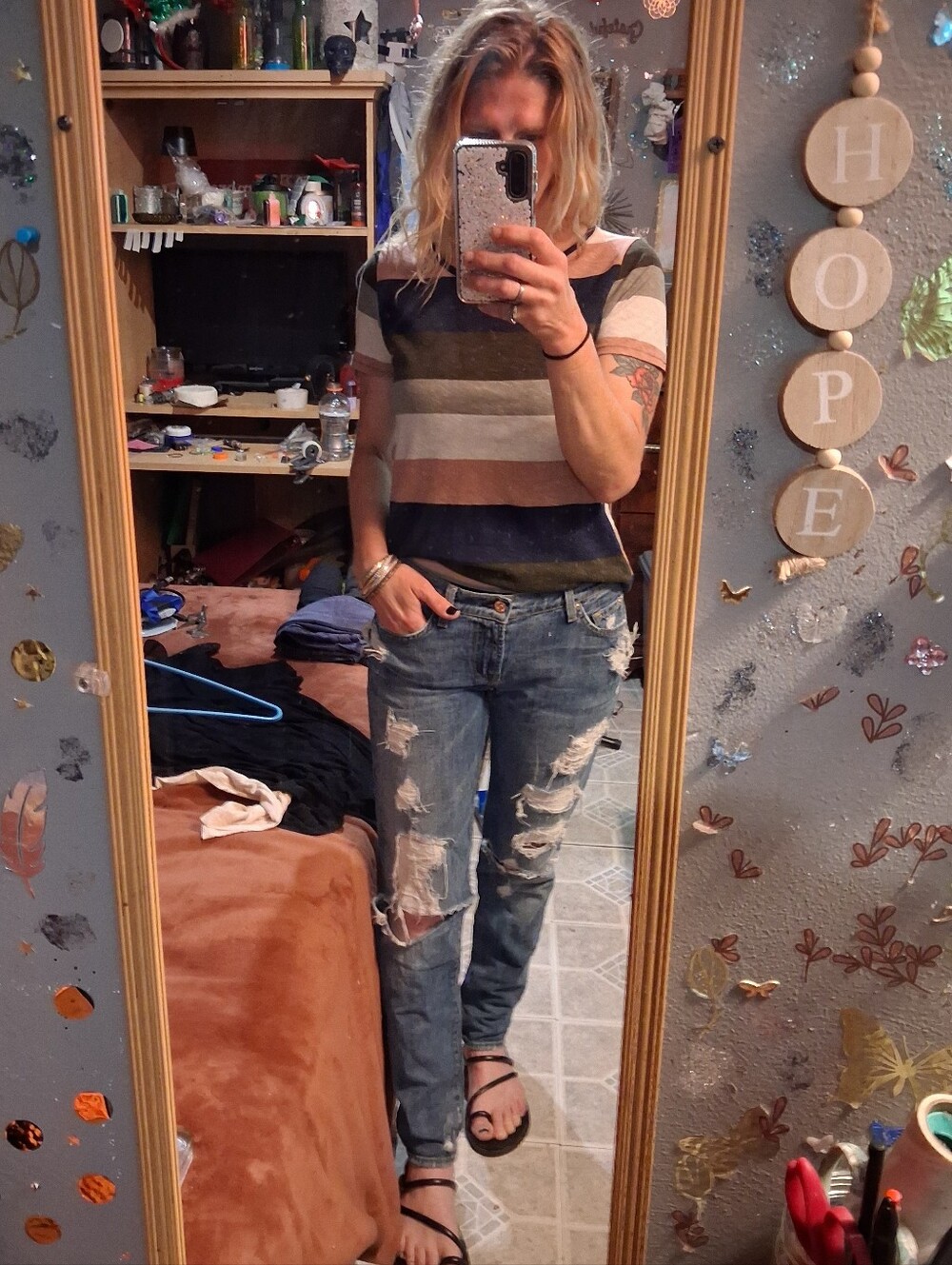 7 For All Mankind The Slim Cigarette Distressed Jeans Sz 28